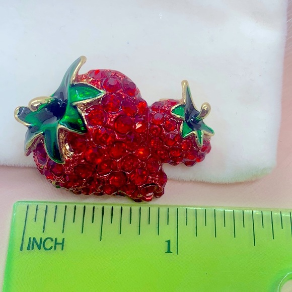 Red Strawberry Rhinestone Brooch - Picture 3 of 3